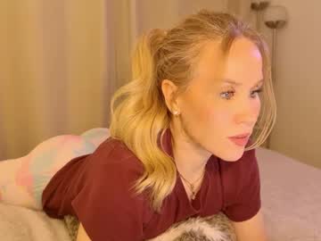 Myassistant Chaturbate stream image from January 21, 2025