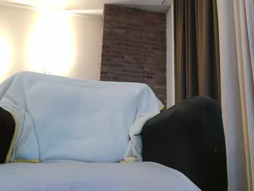 Rubbertapper Chaturbate stream image from January 21, 2025