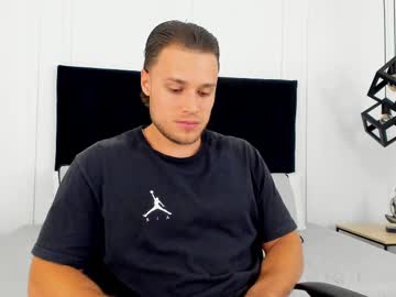 Adrien_Roche888 Chaturbate stream image from January 21, 2025