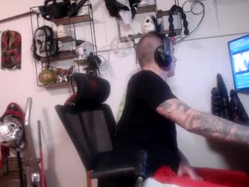 Hotkinkytat Chaturbate stream image from January 21, 2025
