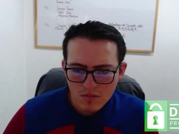 Mored18 Chaturbate stream image from January 21, 2025
