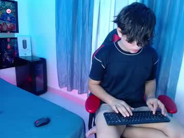 Andyboy_19 Chaturbate stream image from January 22, 2025