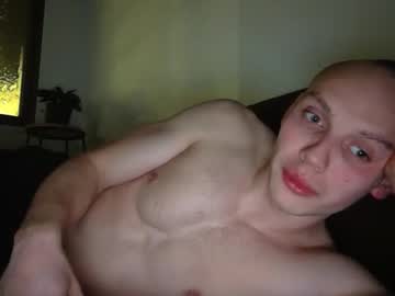Daddybiggiedong Chaturbate stream image from January 22, 2025