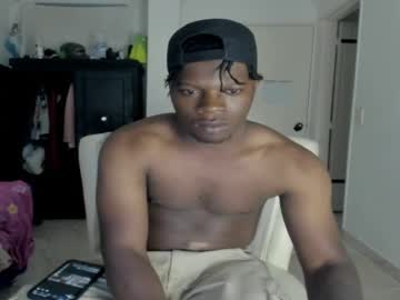 Dostrian Chaturbate stream image from January 22, 2025