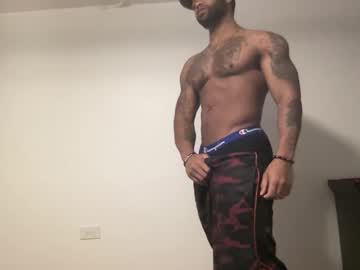 Marineguyk19 Chaturbate stream image from January 22, 2025