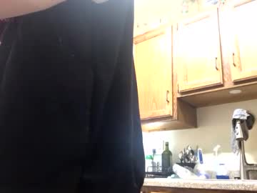 Phildoesart Chaturbate stream image from January 22, 2025