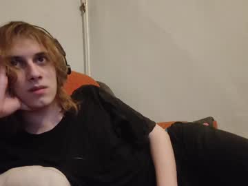 1heyhello Chaturbate stream image from January 22, 2025
