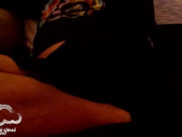 Carolinaclouds Chaturbate stream image from January 22, 2025
