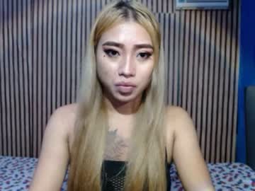 Cummloverxx Chaturbate stream image from January 22, 2025