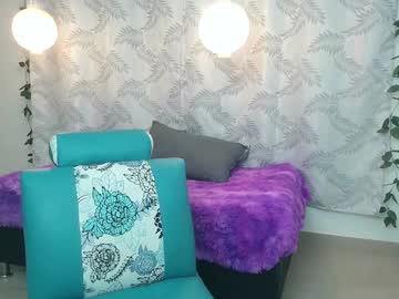 Mya_Paris Chaturbate stream image from January 22, 2025
