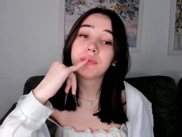 Rexannebulson Chaturbate stream image from January 22, 2025