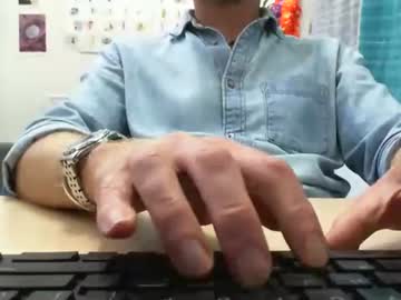 555tony555 Chaturbate stream image from January 22, 2025