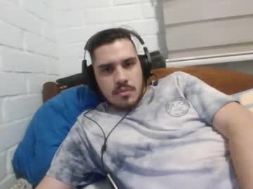 Hungweeb Chaturbate stream image from January 22, 2025
