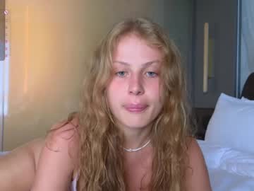Baby_Leen Chaturbate stream image from January 22, 2025