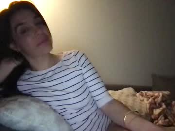 Kikimoonlight Chaturbate stream image from January 22, 2025