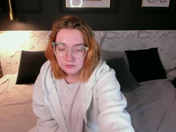 Lizzymeow stream image from January 22, 2025