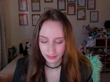 Darcysiren Chaturbate stream image from January 22, 2025