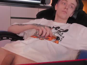 Enkeer Chaturbate stream image from January 22, 2025