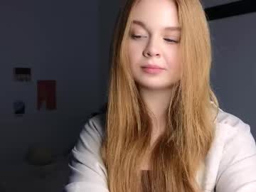 Golden_Curl Chaturbate stream image from January 22, 2025