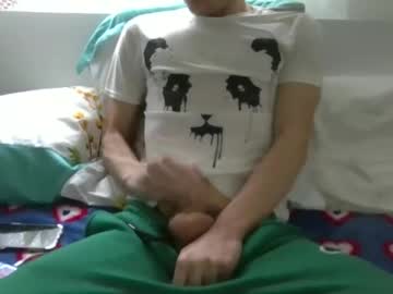 Petval Chaturbate stream image from January 22, 2025