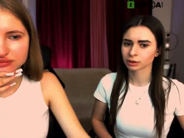 Julia_Love_Love Chaturbate stream image from January 22, 2025