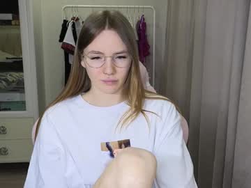 Littlevildevil Chaturbate stream image from January 22, 2025