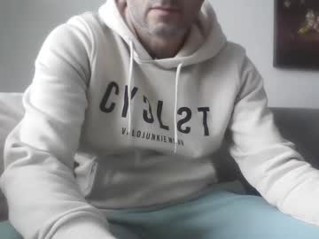 Mrserenade46 Chaturbate stream image from January 22, 2025