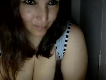 Kimberlylynn Chaturbate stream image from January 22, 2025