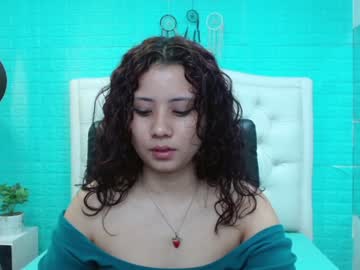 Mayamoira Chaturbate stream image from January 22, 2025