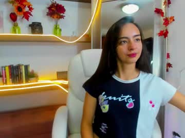 Emma__Bx Chaturbate stream image from January 22, 2025
