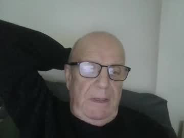 Oggi95 Chaturbate stream image from January 22, 2025