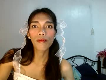 Angelamonroe Chaturbate stream image from January 22, 2025
