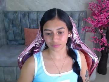 Lilith_Petit_Sub Chaturbate stream image from January 22, 2025