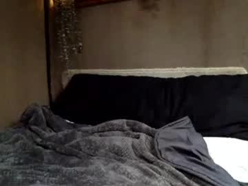 Tuhands Chaturbate stream image from January 22, 2025