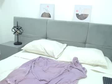 Viiolettha_ Chaturbate stream image from January 22, 2025