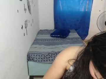 Petitte_Amy Chaturbate stream image from January 22, 2025