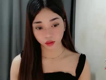 Femylove stream image from January 22, 2025