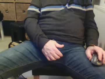 Fullballs11 Chaturbate stream image from January 22, 2025