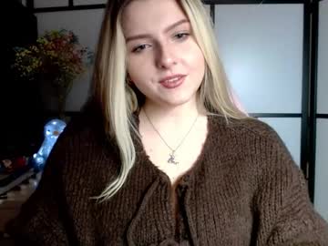 Britneyglow Chaturbate stream image from January 22, 2025