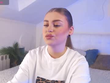 Edaachi Chaturbate stream image from January 22, 2025