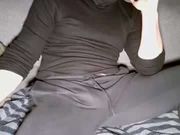 Essayban1 Chaturbate stream image from January 22, 2025