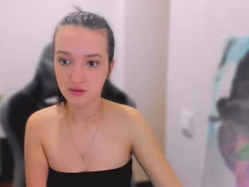 Lililaluna Chaturbate stream image from January 22, 2025