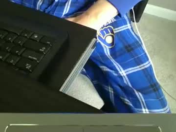 Milwaukeebadger24 Chaturbate stream image from January 22, 2025