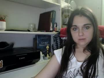 Olivialips Chaturbate stream image from January 22, 2025