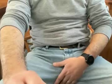 Pet_Bull Chaturbate stream image from January 22, 2025