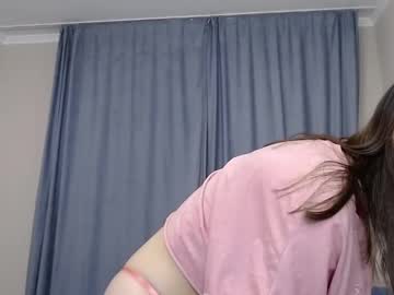 Rebygra Chaturbate stream image from January 22, 2025