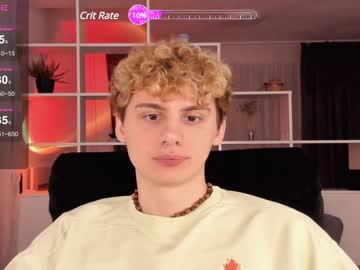 Sunburn_Boy Chaturbate stream image from January 22, 2025