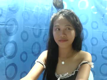 Sweet_Hot_Yvanna Chaturbate stream image from January 22, 2025