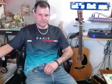Itsbobbyt Chaturbate stream image from January 22, 2025
