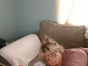 Lalaunderwood813 Chaturbate stream image from January 22, 2025